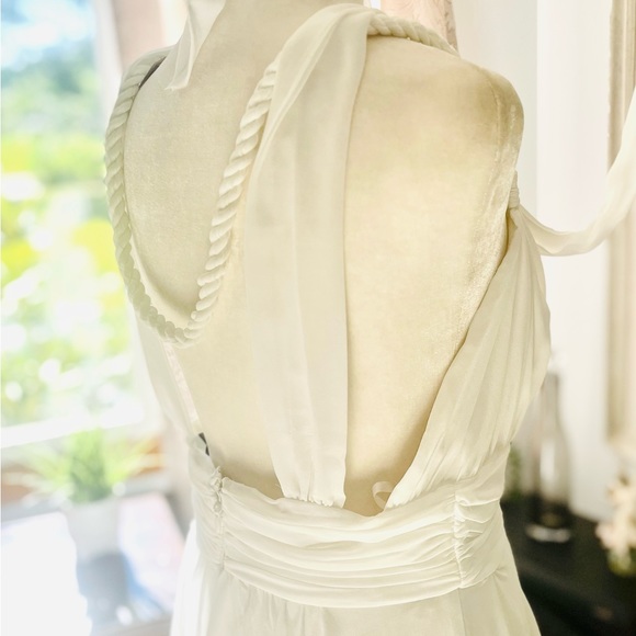 White floor length gown Lulus new with tags. Various styles for special occasion - Picture 2 of 13